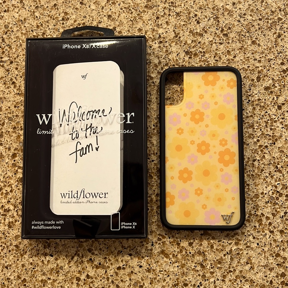 Wildflower X/Xs iPhone case